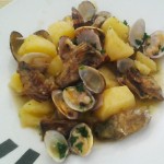patatas-con-alcachofas-y-almejas