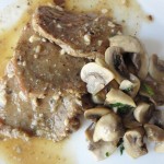 Redondo-de-ternera-en-salsa-con-almendras-y-avellanas